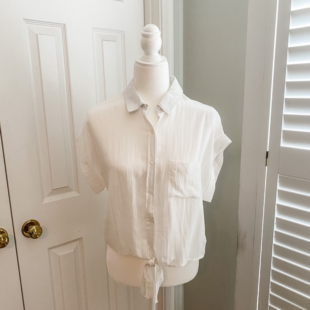 Good Luck Gem White Summer Top